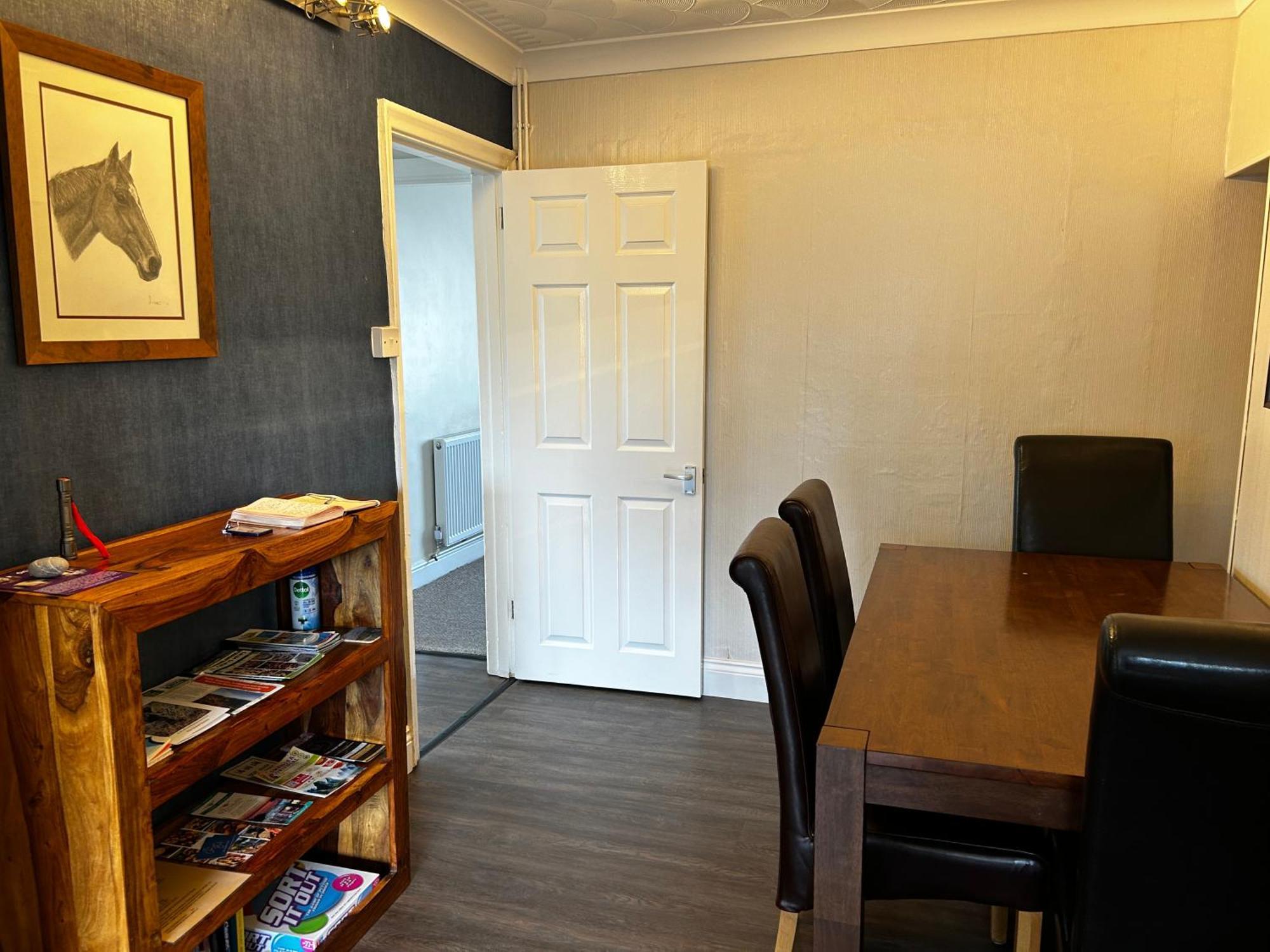Appartement Ortari@70 à Swansea Extérieur photo