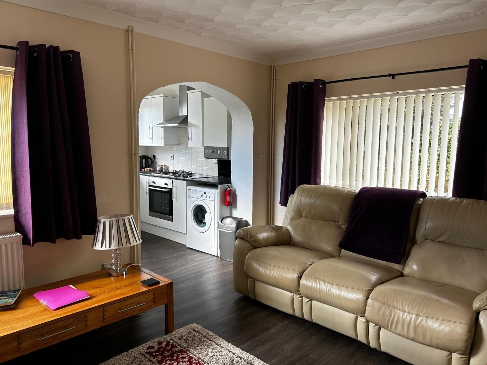 Appartement Ortari@70 à Swansea Extérieur photo